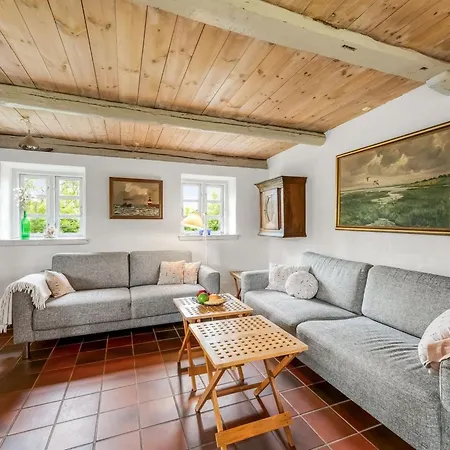 Сasa de vacaciones Claus - 1-5km To The Fjord By Interhome *